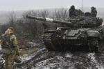 ВОЕНКОРЫ: РОССИЙСКИЕ ВОЙСКА ПЕРЕШЛИ В НАСТУПЛЕНИЕ ПО ТРЕМ НАПРАВЛЕНИЯМ