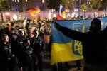 Киев направит в зону конфликта украинцев, желающих выехать из Прибалтики в Россию