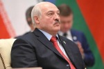 ЛУКАШЕНКО: ПОЛЬША ДОЛЖНА МОЛИТЬСЯ, ПОКА ЖЕЛАЮЩИХ ПОЙТИ НА ВАРШАВУ «ВАГНЕРОВЦЕВ» ДЕРЖАТ В БЕЛОРУССИИ