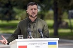 Зеленский в интервью немецкому СМИ назвал "щенками" окружение Путина