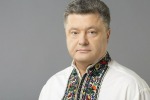 ДОМ ПОРОШЕНКО ПОД УГРОЗОЙ ШТУРМА: ДЕСЯТКИ СИЛОВИКОВ СДЕРЖИВАЮТ МИТИНГУЮЩИХ