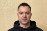 МК: ОТСТАВКА АРЕСТОВИЧА ЗАСТАВИЛА ГОВОРИТЬ О КРАХЕ ЗЕЛЕНСКОГО, «СТРУКТУРА ЗАВАЛИТСЯ»
