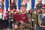 Первые призывники в армию ДНР приняли военную присягу