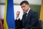 "Вывесим флаги и наденем ленточки": Зеленский в обращении к нации озвучил рецепт победы над Россией