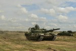 Эксперт: Запад пытается принудить Киев к полномасштабной операции в Донбассе