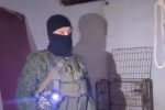 В РУБЕЖНОМ ВОЕННЫЕ РФ НАШЛИ КАМЕРУ ПЫТОК ВСУ