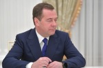 ДМИТРИЙ МЕДВЕДЕВ НАПОМНИЛ О ДВУЛИЧНОСТИ БРИТАНСКИХ ПОЛИТИКОВ