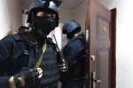 1RND: ЧТО НАШЛИ ПРИ ОБЫСКЕ У ГЛАВЫ ЗАВОДА В ТАГАНРОГЕ - МЕЧИ И ШАПКУ МОНОМАХА