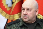 Суровикин призвал ЧВК "Вагнер" остановиться и подчиниться воле президента