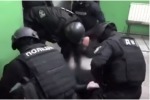 ТРАВА У ДОМА И ОБОРОТНИ  В ПОГОНАХ