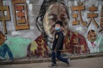 «Мы последнее поколение, спасибо». Почему китайцы не хотят иметь детей. Население уменьшилось на 850 тыс. человек и достигло 1,41 млрд в 2022-м