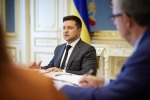 Не решился. Зеленский упустил шанс посадить вождей Майдана и Порошенко