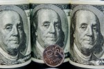 Экономист не исключил падения доллара до 55 рублей  