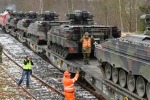 Помогут ли западные бронемашины замерзающим бандеровцам