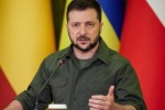 Зеленский потребовал от ВС России покинуть Мариуполь