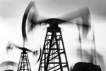 После санкций США Россия стала получать больше денег, продавая меньше нефти