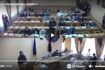Во Львовской области депутатам местного горсовета посреди заседания вручили повестки (видео)